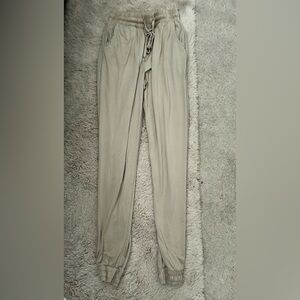 [S] Beige Joggers